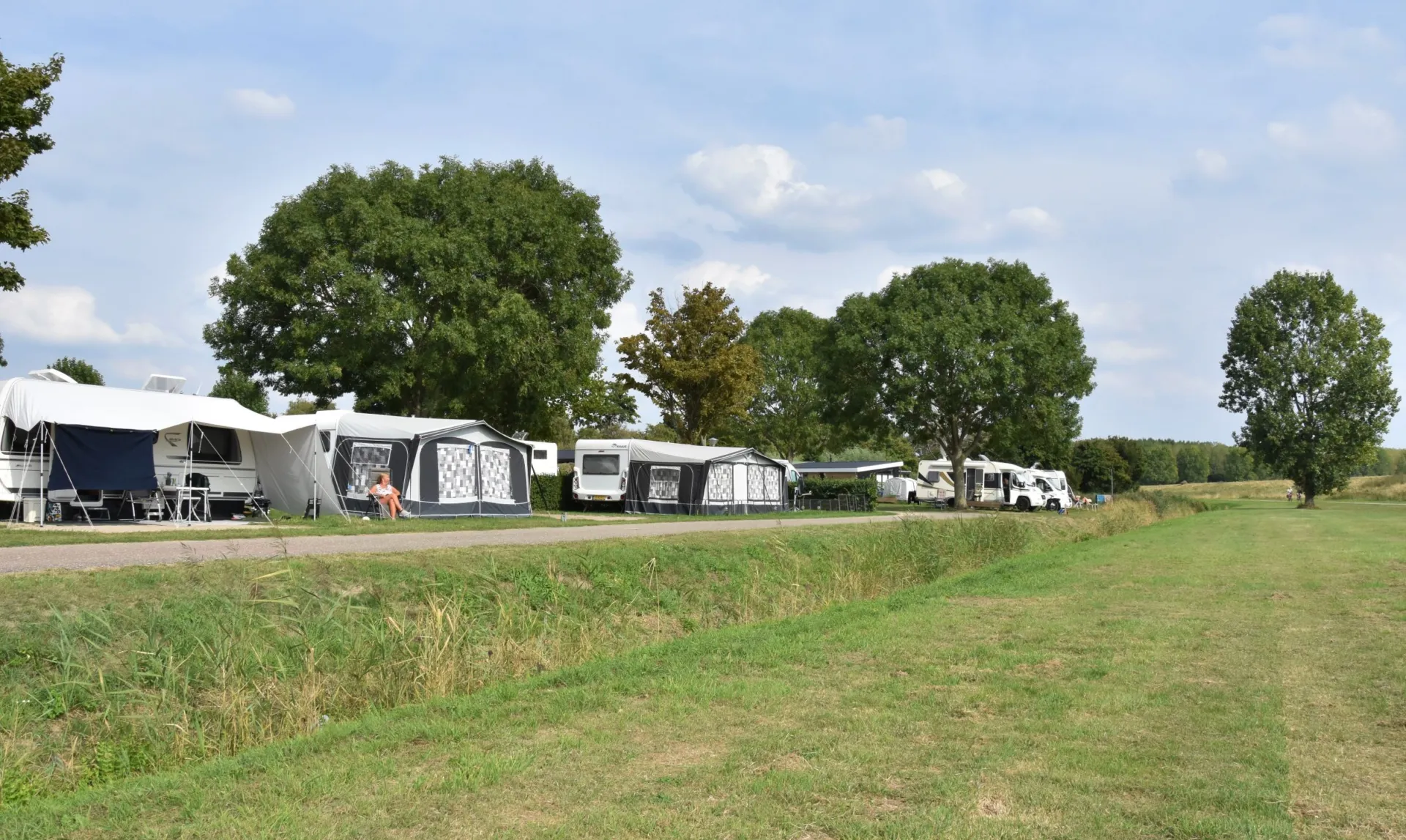 Camping Brielle kampeerplaats Spronsen buitenrand 34