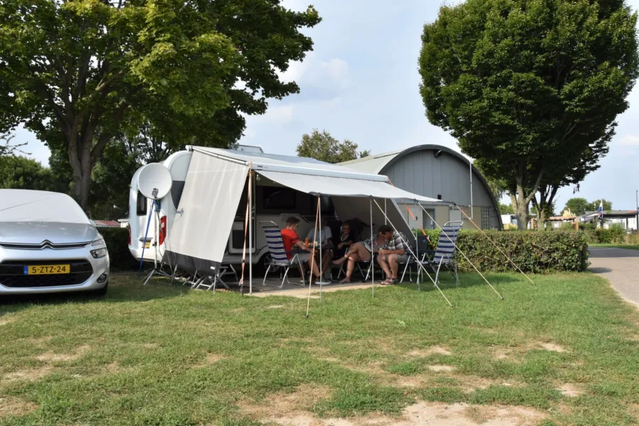 Camping Brielle kampeerplaats Spronsen 14