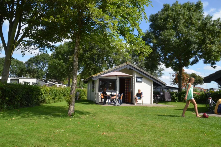 Camping Brielle vakantiehuisje 8