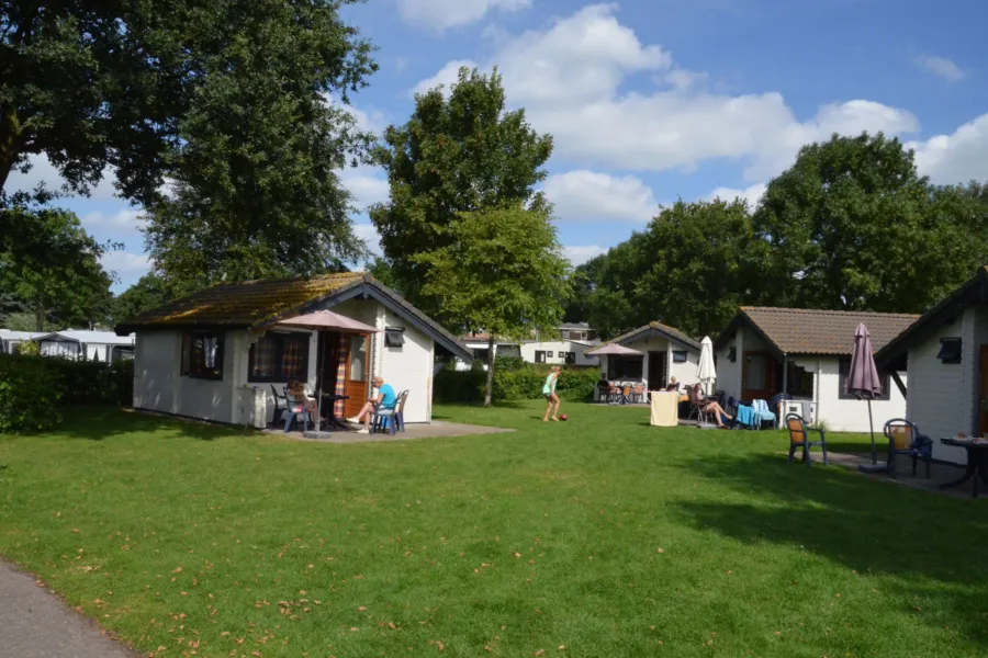 Camping Brielle vakantiehuisje 12